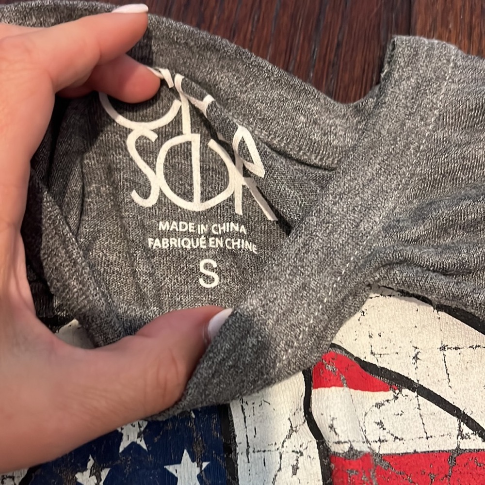 Chaser top - Picture 2 of 2